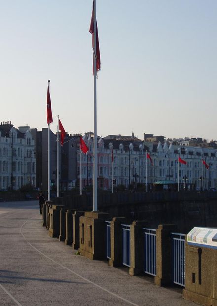 File:Loch Promenade - Douglas - Isle of ...