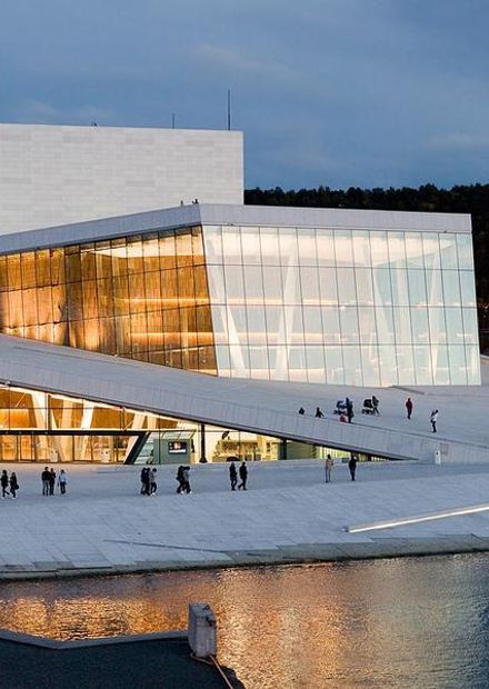 File:Full Opera by night.jpg - Wikipedia