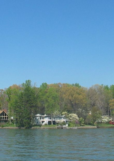 File:LakeNorman.jpg - Wikimedia Commons