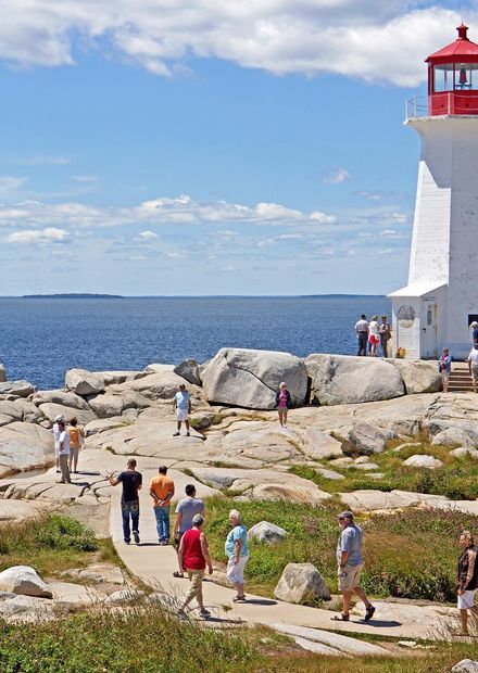 File:Lighthouse DSC01066 - Peggy's Cove ...