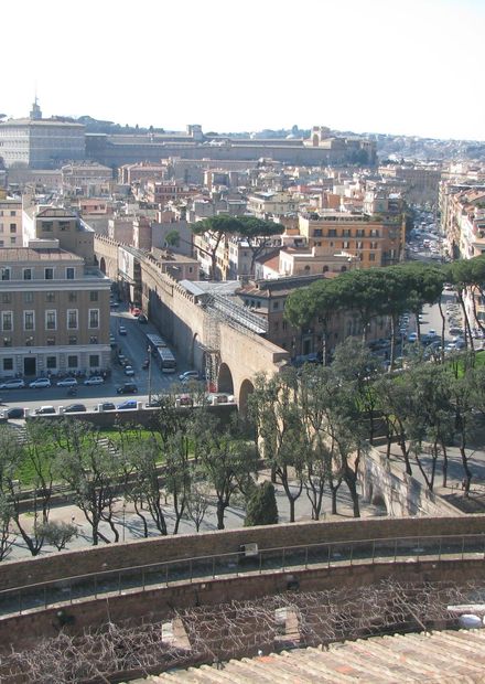 File:Passetto di Borgo from Castel Sant ...