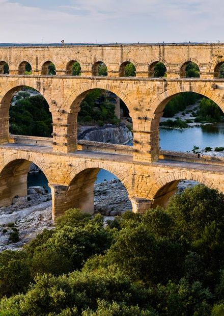 File:Pont du Gard BLS.jpg - Wikipedia