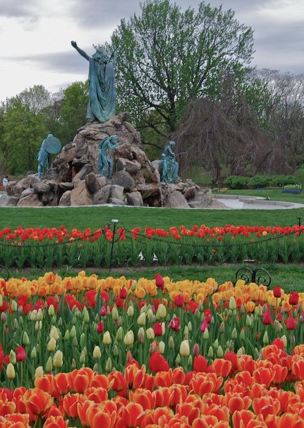 File:WashingtonParkStatue.JPG ...
