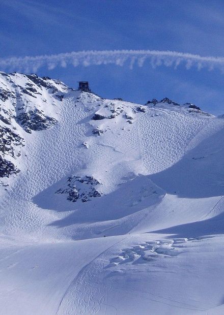 File:Mont Fort Buckelpiste 017.JPG ...
