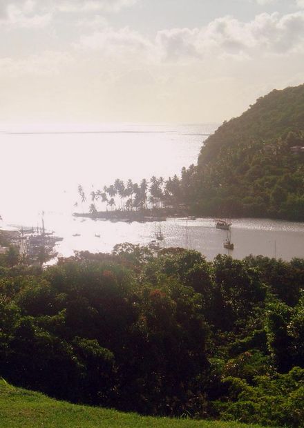 File:Marigotbay4.JPG - Wikimedia Commons