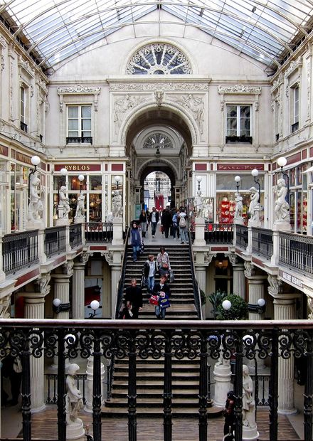 Fichier:Nantes passage pommeraye.JPG ...