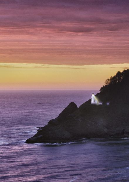 File:Heceta Head Light sunset.jpg ...
