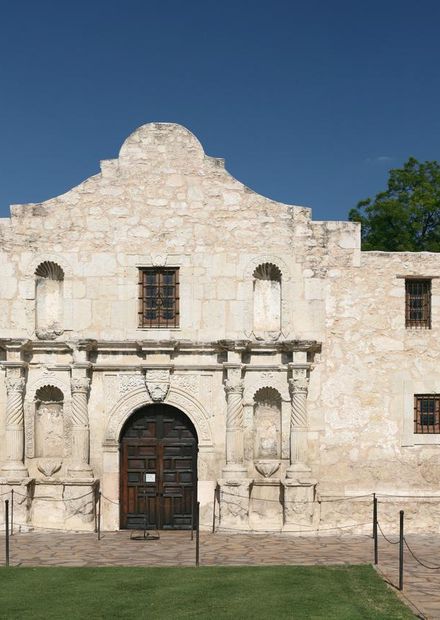 File:Alamo pano.jpg - Wikipedia