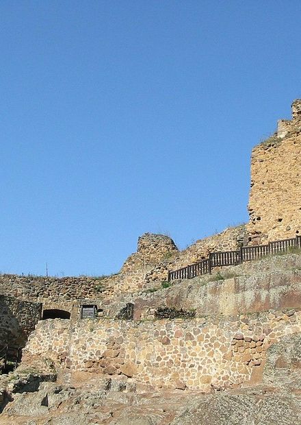 File:Filakovo Castle Sk 02.JPG ...