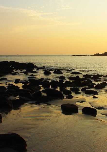ᱨᱮᱫ:Om Beach, Gokarna (Sunset).jpg ...