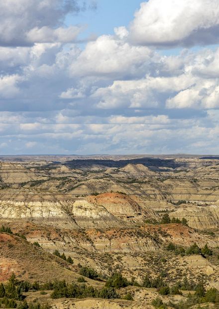 File:Painted Canyon overlook Theodore ...