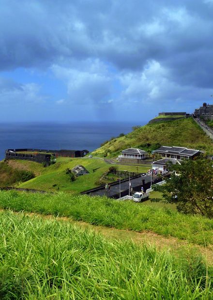 File:Karibik, St. Kitts - Brimstone ...