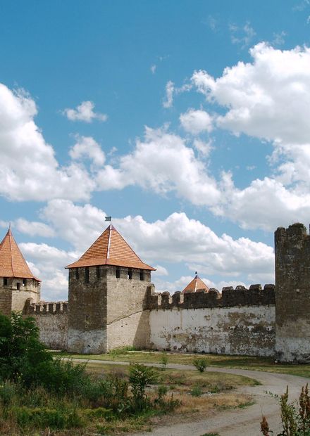 Bender Fortress. Northern side 02.JPG ...