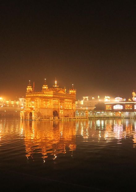 File:Amritsar golden temple night view ...