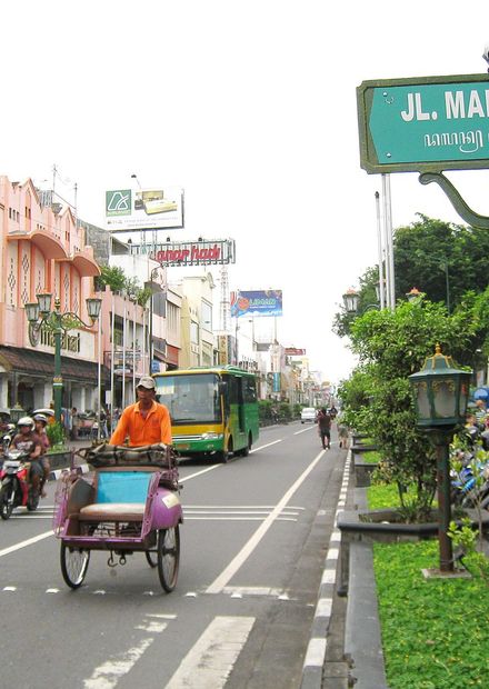 Berkas:Malioboro Street, Yogyakarta.JPG ...