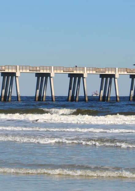 File:Jax Beach 2024 Pier.jpg ...