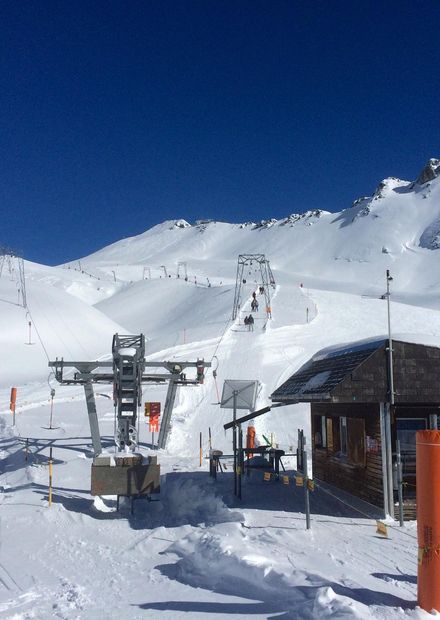 File:Skilift Hauptertälli Sapün Parsenn ...