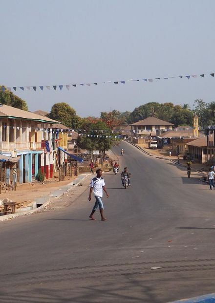 File:Magburaka.JPG - Wikipedia