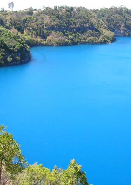 File:Blue Lake, Mount Gambier.jpg ...