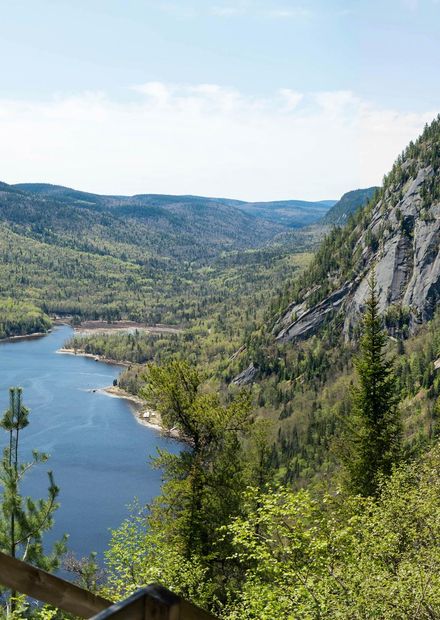 File:View from hiking trail to Cap ...
