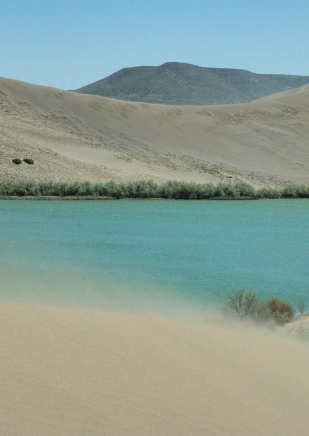 File:Bruneau sand dunes.jpg - Wikimedia ...