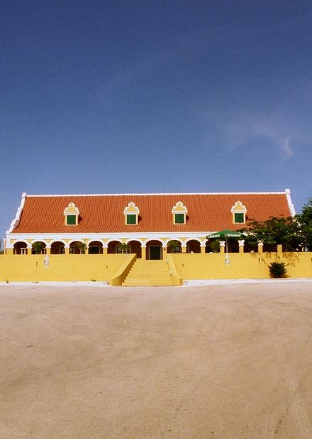 Bestand:Plantagehuis Brievengat.JPG ...
