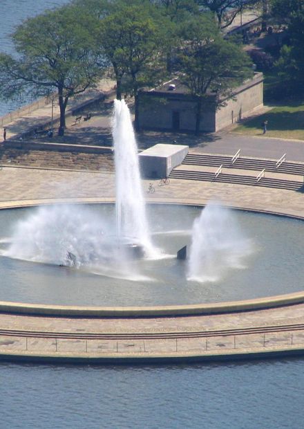 File:Point State Park fountain.jpg ...