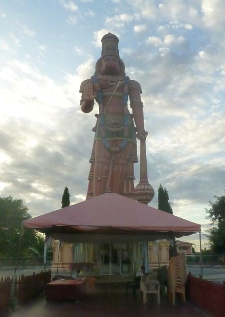 File:TnT Hanuman Statue 1.jpg ...
