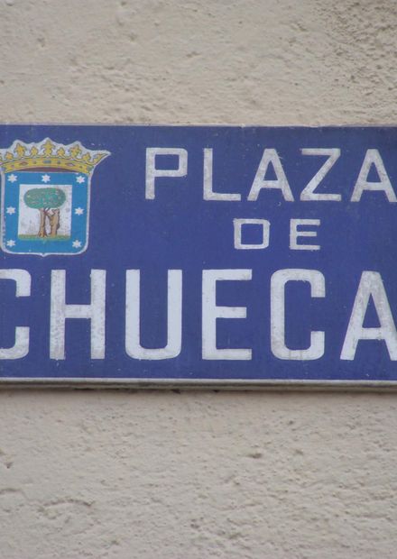 File:Plaza de Chueca.001 - Madrid.JPG ...
