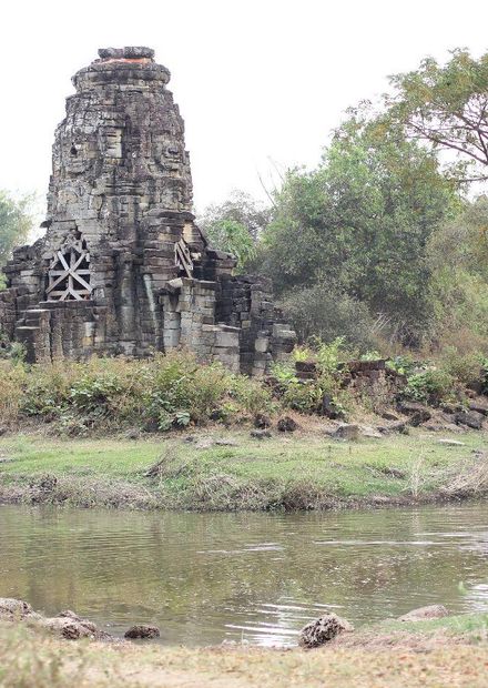 File:Banteay Chhmar. Satellitentempel ...
