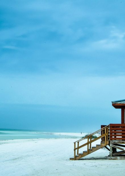 File:Lido Beach Rainy.jpg - Wikimedia ...