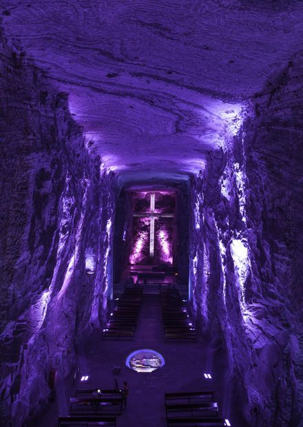 File:Catedral de Sal de Zipaquira.jpg ...