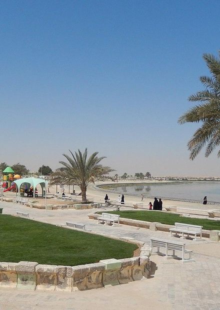 File:Qatar, Al Khor (20), seafront.JPG ...