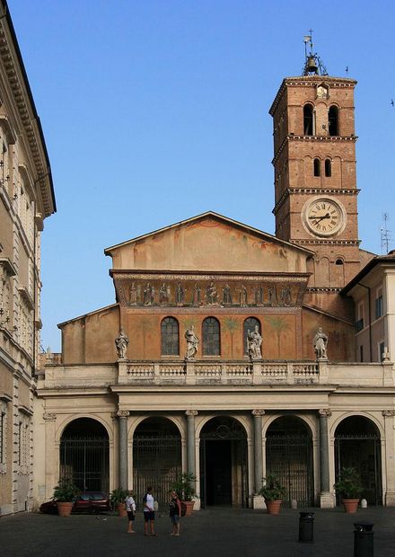 File:Santa Maria in Trastevere front ...
