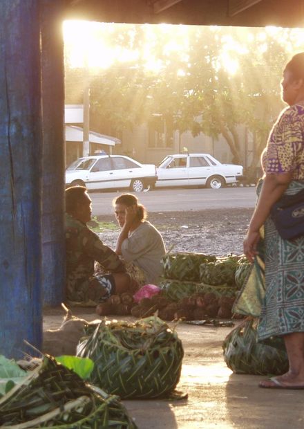 File:Samoa - Salelologa market - people ...