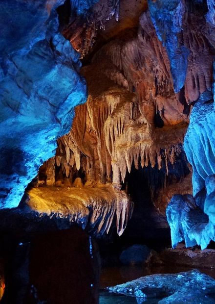 File:Ruby Falls, TN 9.15.15 (172).jpg ...