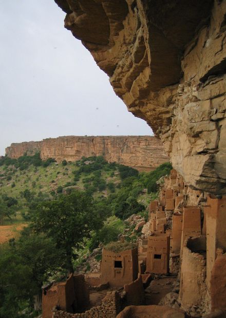 File:Bandiagara escarpment by David ...