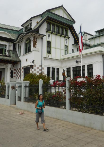 Archivo:Palacio Baburizza, en el paseo ...