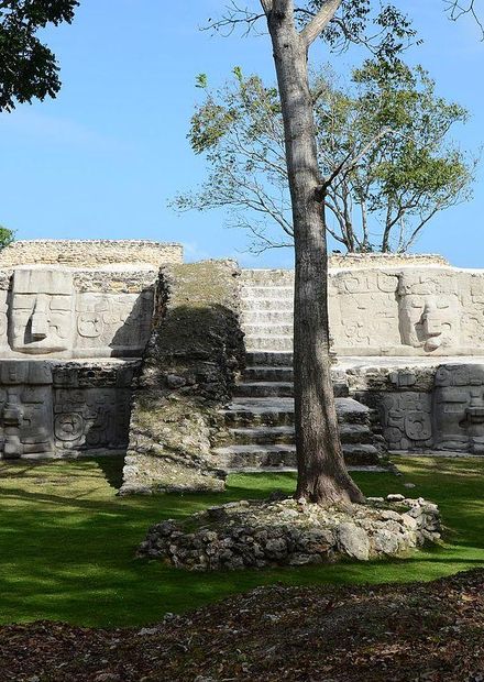 File:Cerros Ruins, Corozal, Belize.JPG ...