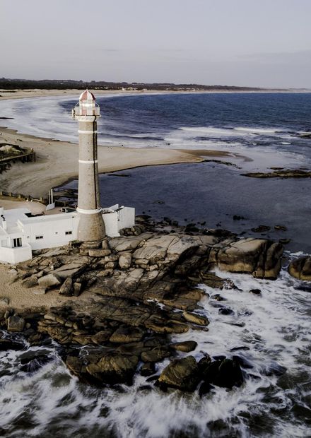 File:Faro de José Ignacio aérea.jpg ...