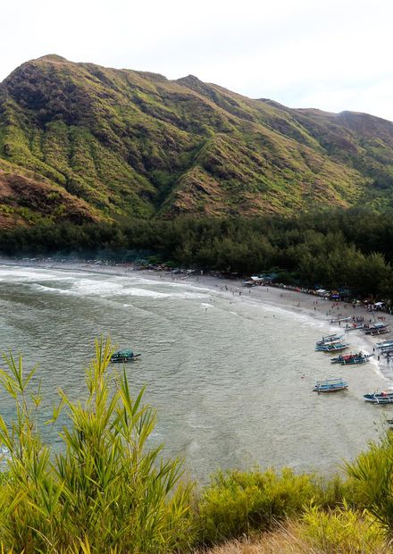 Anawangin Cove Zambales.jpg ...