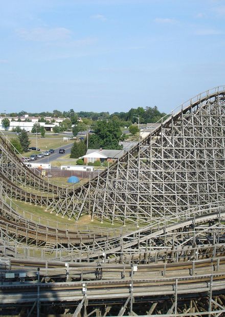 File:Lightning Racer at Hersheypark ...