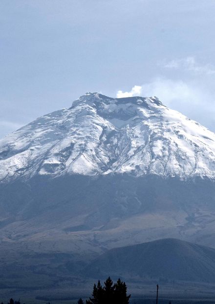 File:Cotopaxi Volcano (236671257).jpeg ...