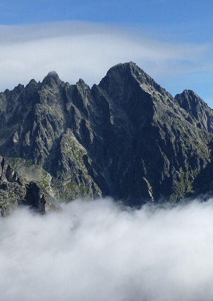 Súbor:Lomnický štít, Vysoké Tatry (1 ...