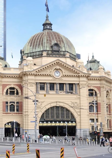File:Flinders Street Station Melbourne ...