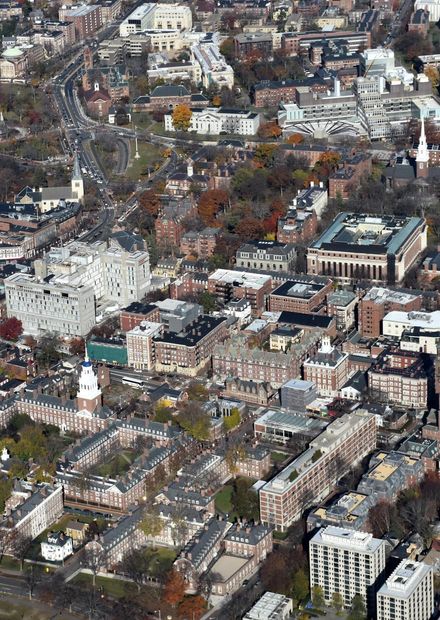 File:Harvard University main campus ...