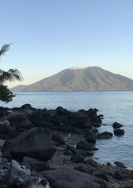 East Nusa Tenggara.jpg ...