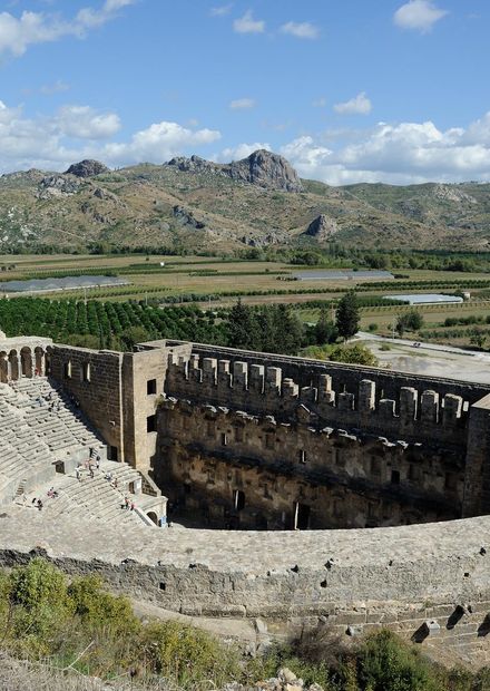 File:Aspendos Amphitheatre.jpg - Wikipedia