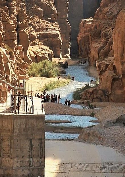 File:09 Wadi Mujib Siq Trail - Starting ...