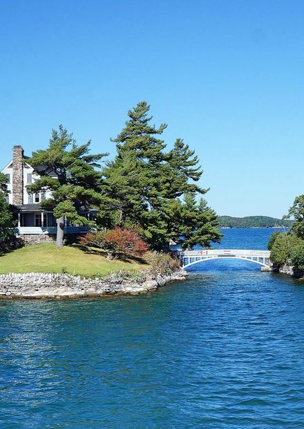 File:Thousand Islands.- Zavikon Island ...